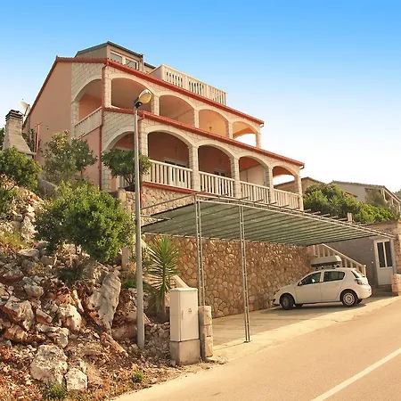 Appartement 4 Otoka.1